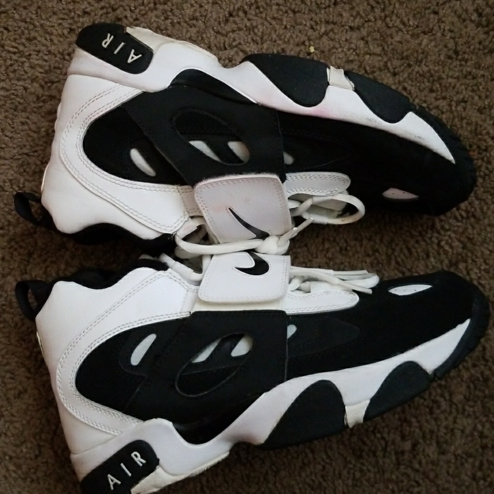 Nike Diamond Turf II